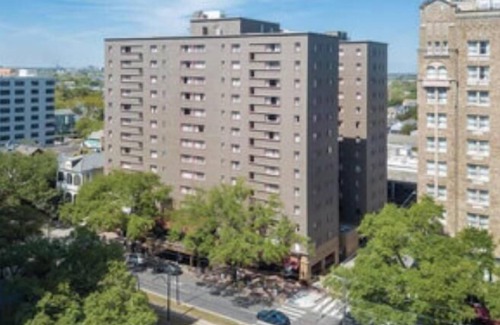 Lower Garden District Apartment | Charming hotel suite with fitness room, WiFi in lovely New Orleans