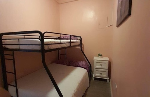 Tela Hotel | Charming hotel with 2 bedrooms and WiFi, AC in Tela
