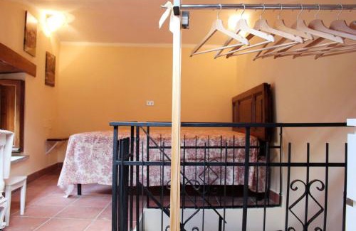 Gubbio House | Charming House in Gubbio with Mountain View