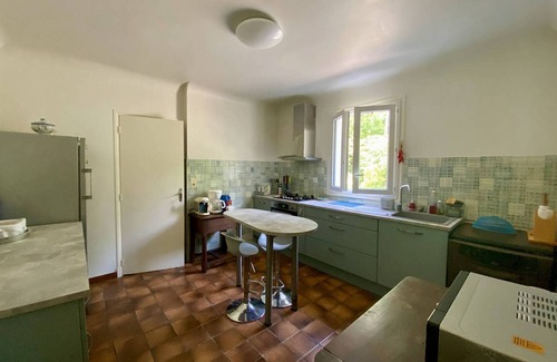 Macaye House | Charming Individual House in Basque Country, 8 Guests, Near Cambo Les Bains, Pet-Friendly, Free WiFi