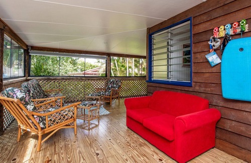 Nelly Bay House | Charming Island Cottage