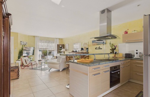 Lanton Ski Chalet | Charming pink house for 4 - 500m from beach