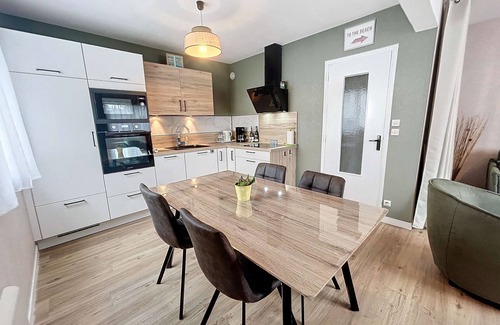 Jullouville-les-Pins Apartment | Charming Renovated Apartment, Central Jullouville, 1 Bed, 4 Guests, Parking, 100m from Beach