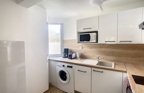 Lamalou-les-Bains Apartment | Charming Studio with Terrace, Near Thermal Baths and Town Center in Lamalou-les-Bains
