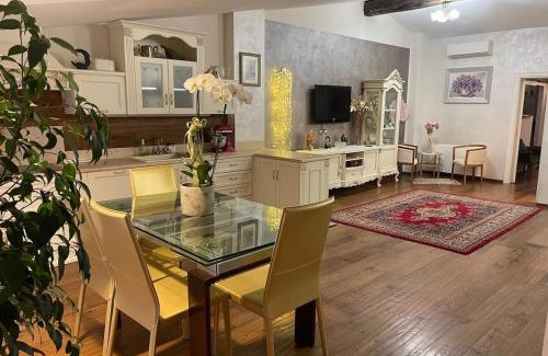 Arezzo Apartment | Charming Suite - Arezzo Centro