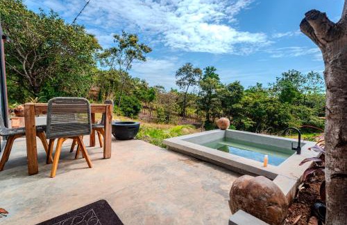 Lagartero House | Charming Tiny House with Jacuzzi & Fire Pit