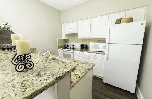 Lackey Condo | Charming two bedroom in The Cottages at King's Creek. Click to book!