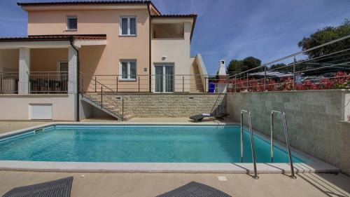 Banjole Villa | Charming villa Marisol 200m from the beach