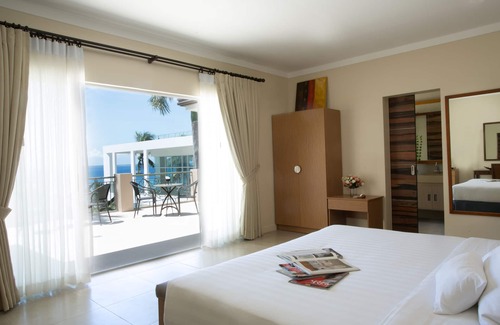 Lapu-Lapu Resort | Chateau By The Sea