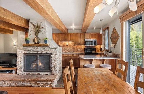 Aspen Condo | Chateau Eau Claire & Roaring Fork by Frias Properties