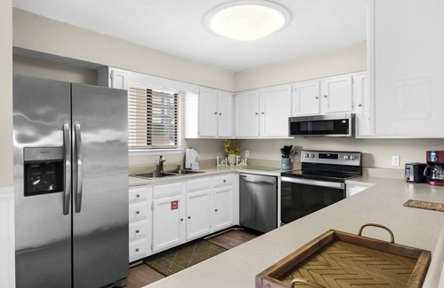 Fort Walton Beach - Destin Condo | Chateau La Mer II 902 - Pirates Mermaid