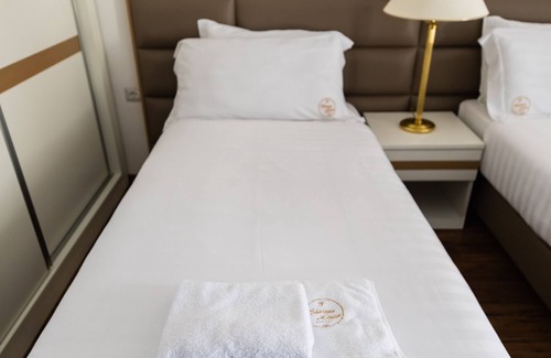 Tirana Hotel | Chateau Linza Resort
