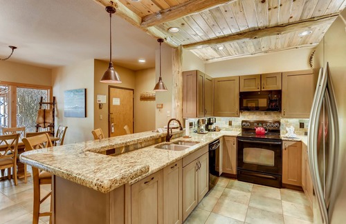 Mountain House Condo | Chateaux DuMont 2724