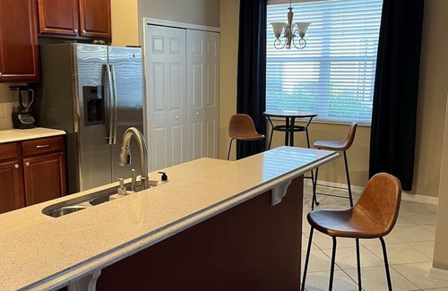 Ocoee House | Cheerful 3/3 townhouse located in Ocoee, FL