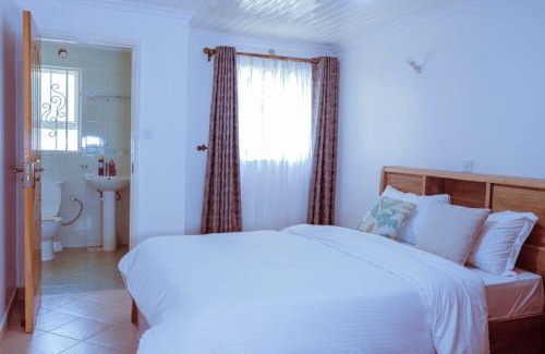 Athi River Villa | Cheerful 4-bedroom with pool