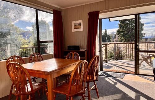 Lake Tekapo House | Cheriton Cottage - Lake Tekapo