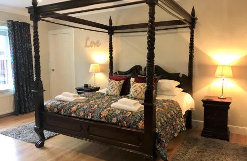 Cupar House | Cherry Blossom Cottage