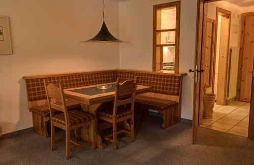 Silvaplana Apartment | Chesa Munteratsch 1-Zimmerwohnung 206 Typ B