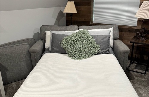 Selah Apartment | CHET'S PLACE in SELAH, 700 Sq. Ft- 1 Bedroom 1 Bath - Sleeps 4-5