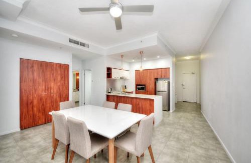 Surfers Paradise Apartment | Chevron Renaissance - HR Surfers Paradise