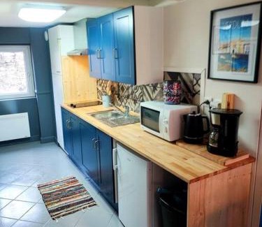 Verdun Apartment | chez Arty - Géré par Presta-Zen'Services