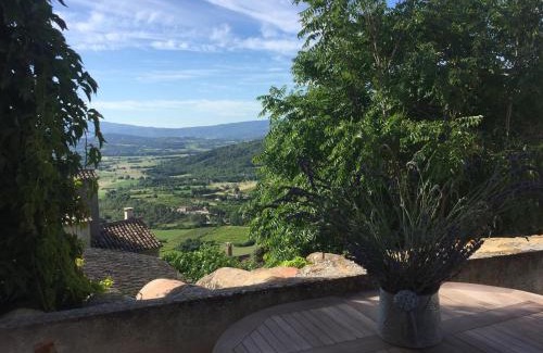 Gordes Apartment | Chez Marius Gordes Vue panoramique sur luberon