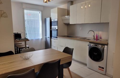 Chessy Apartment | Chez Patron T3 2BR with 2 parking near Disneyland Paris & train station-Chessy