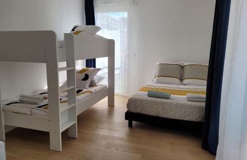 Chessy Apartment | Chez Patron T3 2BR with 2 parking near Disneyland Paris & train station-Chessy
