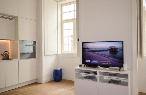 Chiado Apartment | Chiado riverside modern stylish apt