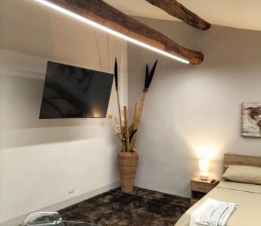 Gaiole in Chianti Apartment | Chianti wood