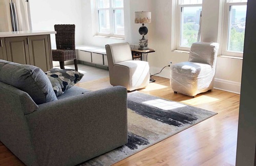 East Town Apartment | Chic 1-bdrm Corporate Penthouse condo in historic hotel. Lake Michigan views