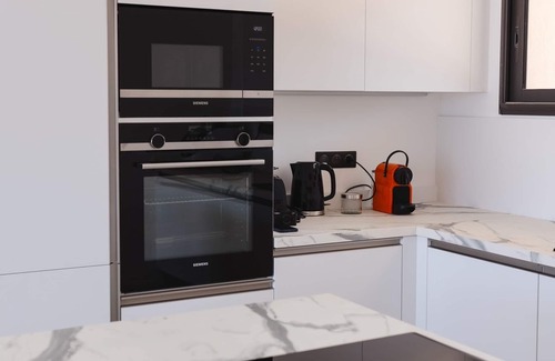 Pietrosella Villa | CHIC VILLA WITH BEAUTIFUL SEA VIEW