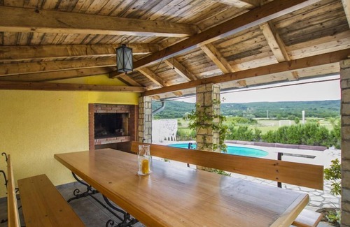 Salakovci House | Child-friendly, with pool