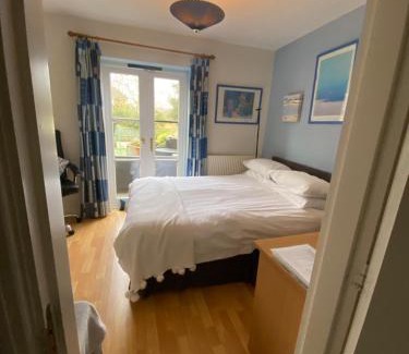 Paddock Wood Bed & Breakfast | Choice of One double bedroom with a comfy double bed and private en suite for solo travellers or couples ,or alternatively book two double bedrooms for families or friends