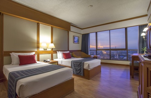 North Pattaya Hotel | Cholchan Pattaya Beach Resort