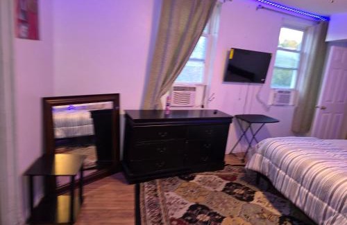 Downtown Baltimore Apartment | CHRIS lurxury home