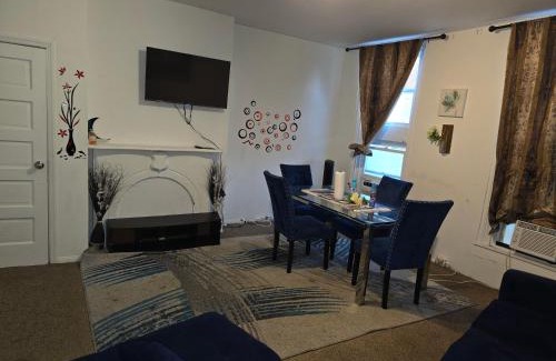 Downtown Baltimore Apartment | CHRIS lurxury home