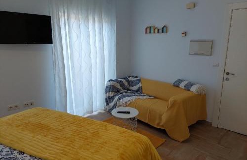Alhaurin de la Torre Apartment | Citrus Suite by Alhaurín Loft City Center