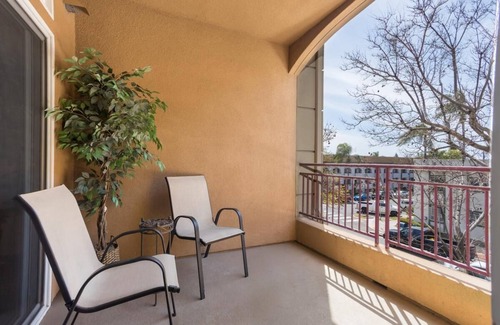 Bankers Hill Condo | City Escape w/access to Balboa Park, Gaslamp, Little Italy, & Hillcrest!