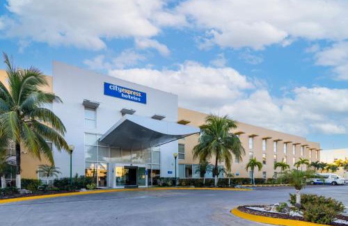 Playacar Fase II Hotel | City Express by Marriott Playa del Carmen