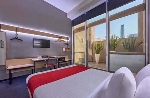 Del Valle Hotel | City Express Plus by Marriott Ciudad de México Patio Universidad