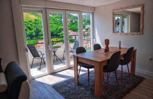Mostar Apartment | City Lights Panorama