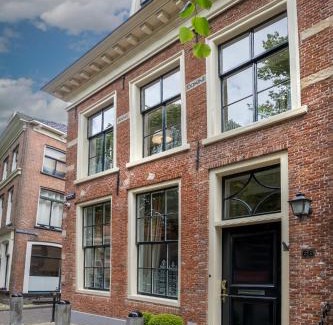 Leeuwarden Hotel | Cityhouse Madame Agaath