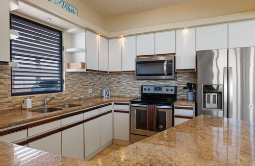 Stella Apartment | Claje Sunset! Beachfront condo at Victoria del Mar 1E