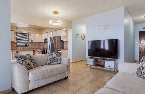 Stella Apartment | Claje Sunset! Beachfront condo at Victoria del Mar 1E