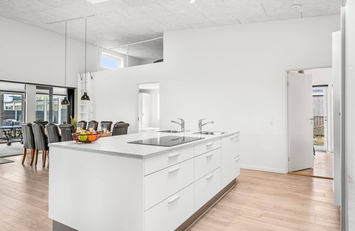 Nørre Lyngvig House | "Clarabelle" - 1.2km from the sea by Interhome