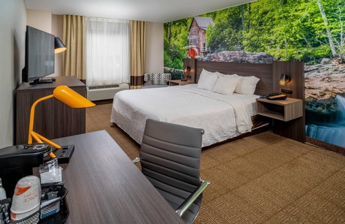 Beckley Hotel | Clarion Pointe Beckley