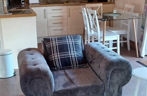 Little Stukeley Apartment | Classic Lodge - Pet Friendly