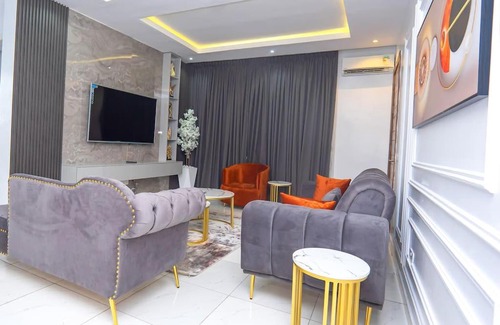 Ofin Apartment | Classy 2 Bedroom Flat in Lekki