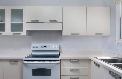 Vuemont House | Clean and modern 2 bedroom 2 Bathroom apartment located at Vuemont, St Peter